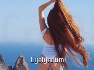 lyalyabum Cigare à moustache