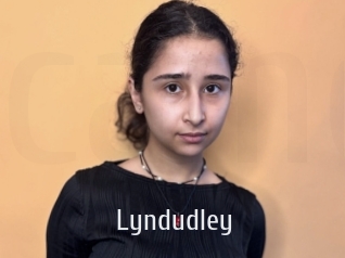 lyndudley Cigare à moustache