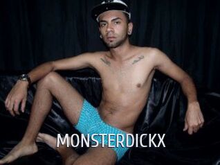 MONSTERDICKX Cigare à moustache