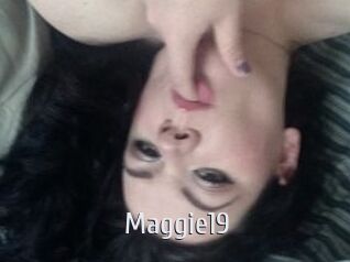Maggie19 Cigare à moustache