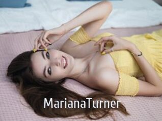 MarianaTurner Cigare à moustache