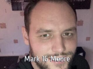 Mark_16_Moore Cigare à moustache