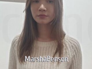 MarshaBenson Cigare à moustache