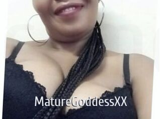 MatureGoddessXX Cigare à moustache