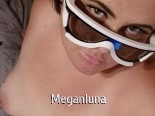 Meganluna Cigare à moustache