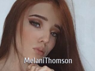 MelaniThomson Cigare à moustache