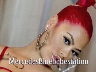 MercedesBluebabestation Cigare à moustache