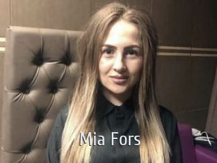 Mia_Fors Cigare à moustache