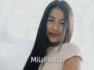 MiiaFerrari Cigare à moustache