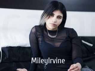 MileyIrvine Cigare à moustache