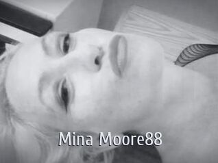 Mina_Moore88 Cigare à moustache