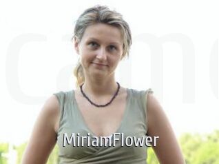 MiriamFlower Cigare à moustache
