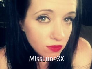 MissLunaXX Cigare à moustache