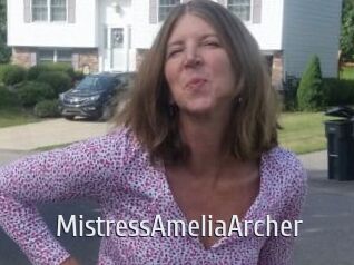 MistressAmeliaArcher Cigare à moustache