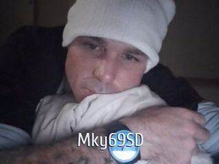 Mky69SD Cigare à moustache