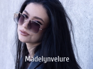 madelynvelure Cigare à moustache