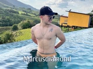 marcusdiamond Cigare à moustache