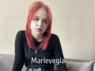 marievegia Cigare à moustache