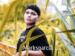 marksgarcia Cigare à moustache