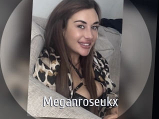 meganroseukx Cigare à moustache