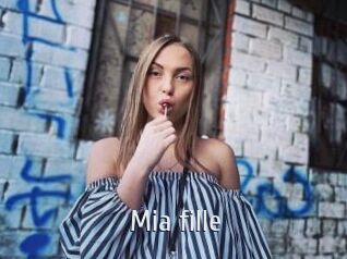 Mia_fille