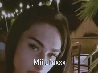 miilufoxxx Cigare à moustache