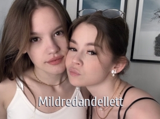 mildredandellett Cigare à moustache