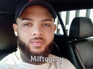 milftoyboy Cigare à moustache