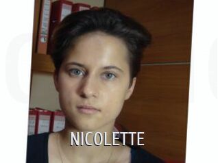 NICOLETTE_ Cigare à moustache