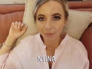 NYINA Cigare à moustache