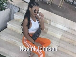 Naomi_Johnson Cigare à moustache