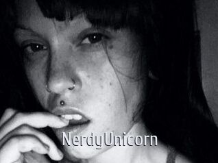 NerdyUnicorn Cigare à moustache