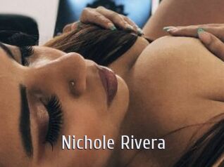 Nichole_Rivera Cigare à moustache