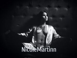NicoleMartinn Cigare à moustache