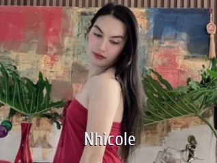 nhicole Cigare à moustache