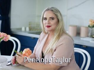 PenelopeTaylor Cigare à moustache