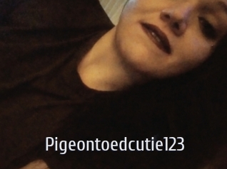 pigeontoedcutie123 Cigare à moustache
