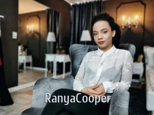 RanyaCooper Cigare à moustache