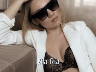 Ria_Ria Cigare à moustache