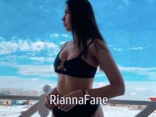 RiannaFane Cigare à moustache