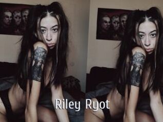Riley_Ryot Cigare à moustache