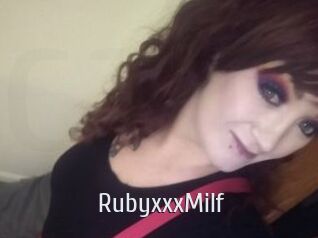 RubyxxxMilf Cigare à moustache