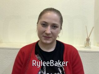 RyleeBaker Cigare à moustache
