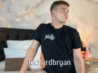 richardbryan Cigare à moustache