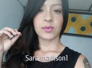sara_madison1 Cigare à moustache