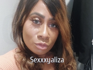 sexxxyaliza Cigare à moustache