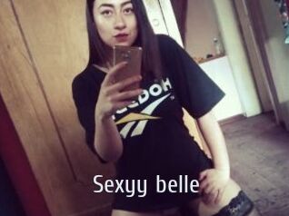 sexyy_belle Cigare à moustache