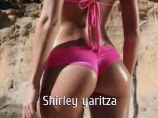 shirley_yaritza Cigare à moustache