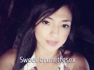 sweet_brunettesex Cigare à moustache