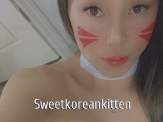 sweetkoreankitten Cigare à moustache